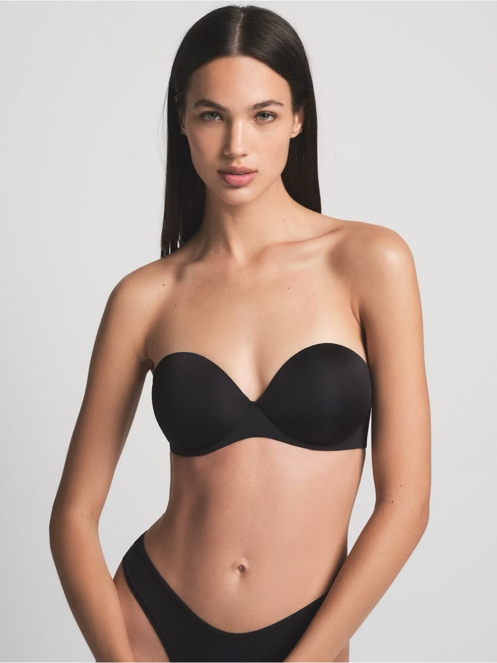SKIMS Ultimate Strapless Push-Up Bra Black Onyx 32B